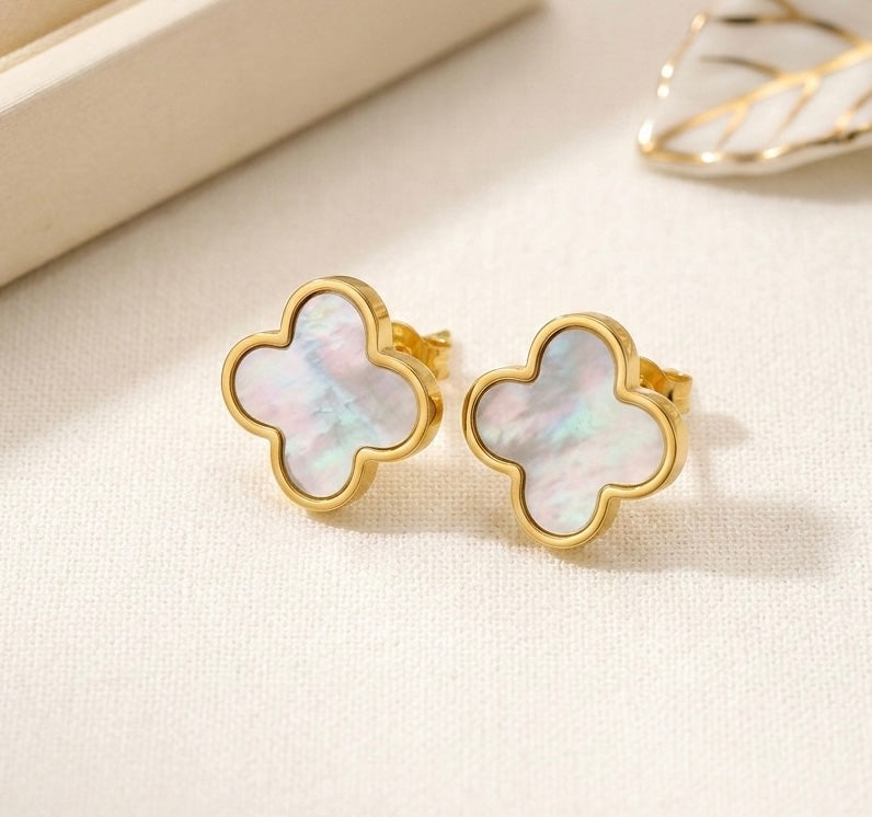 Perlmutt-Kleeblatt-Ohrstecker